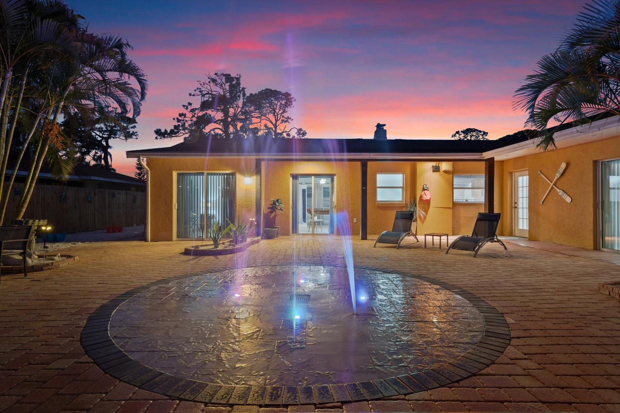 Coastal Villa W Amazing Courtyard - Splash Pad! Sarasota Dış mekan fotoğraf