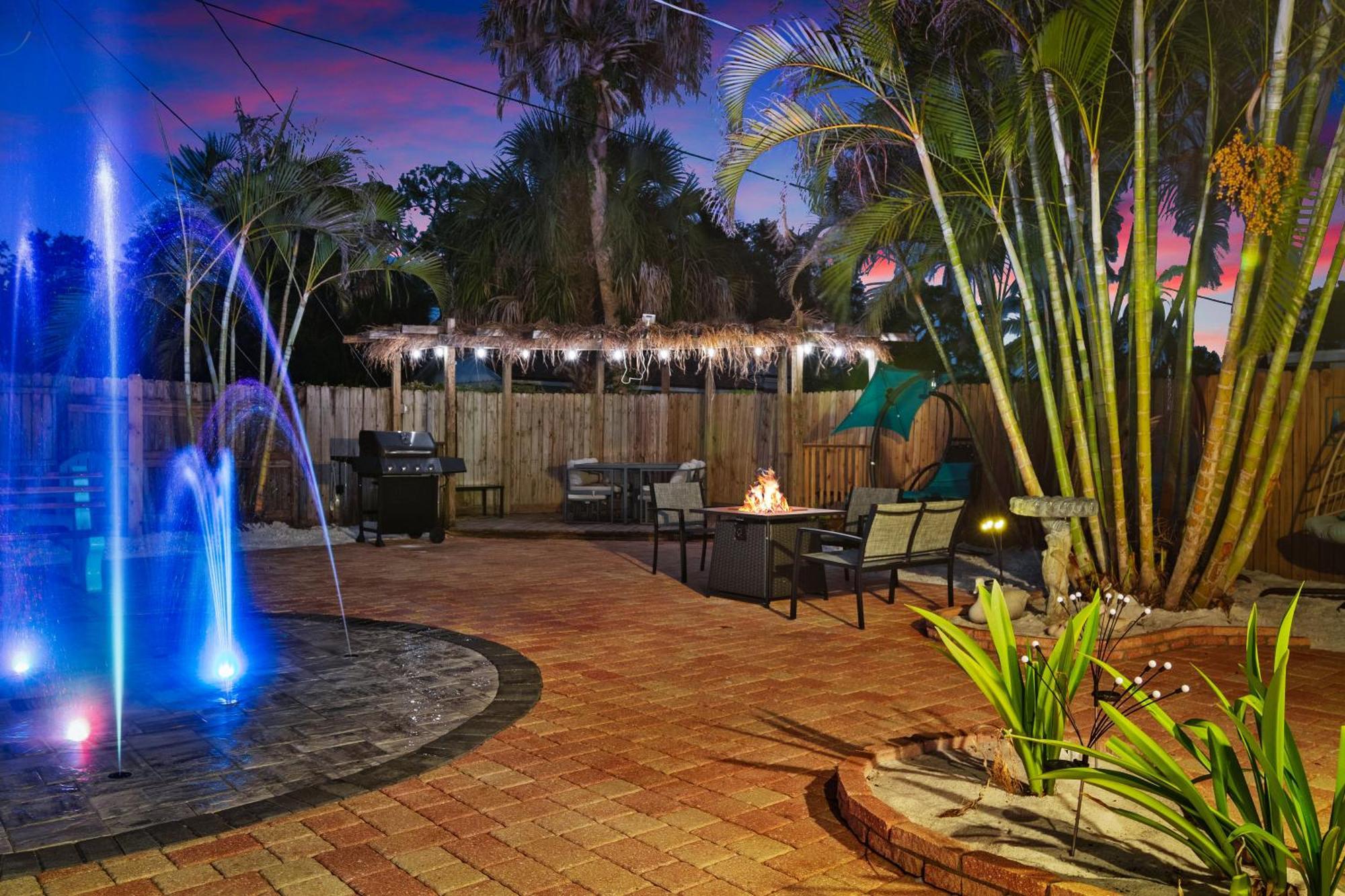 Coastal Villa W Amazing Courtyard - Splash Pad! Sarasota Dış mekan fotoğraf
