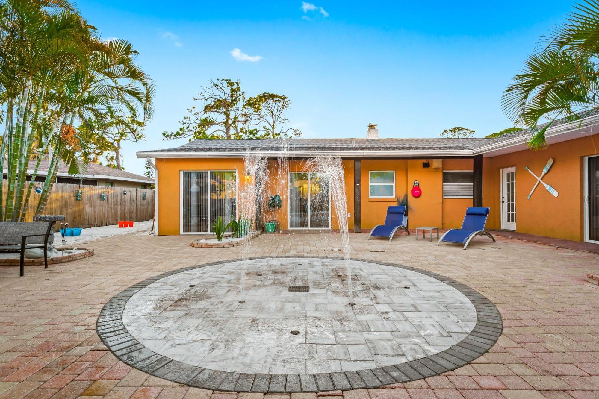 Coastal Villa W Amazing Courtyard - Splash Pad! Sarasota Dış mekan fotoğraf